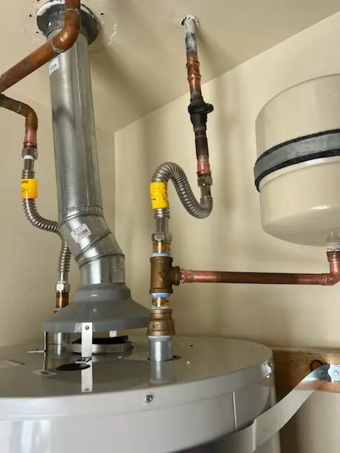 Water heater installation and plumbing repair in Edinburg Park